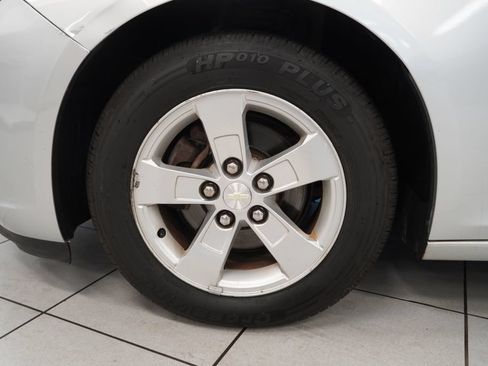 Used 2013 Chevrolet Malibu LS FWD image 15