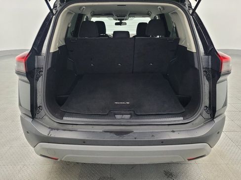 Used 2023 Nissan Rogue SV image 29