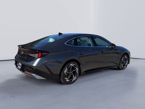 New 2026 Hyundai Sonata SEL FWD image 3