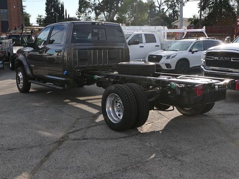 New 2026 RAM 5500 4x4 Crew Cab w/ Laramie Trim Package image 4