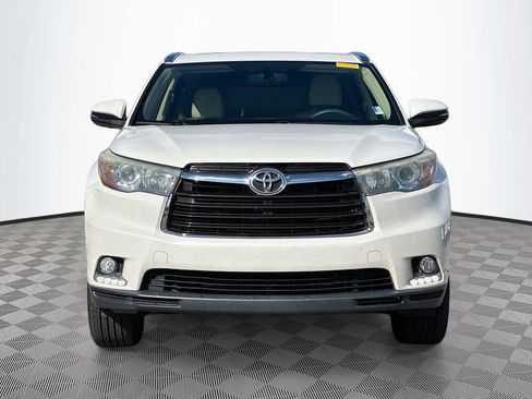 Used 2016 Toyota Highlander Limited Platinum image 2