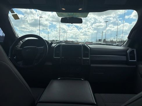 Used 2018 Ford F250 XLT w/ XLT Premium Package image 26