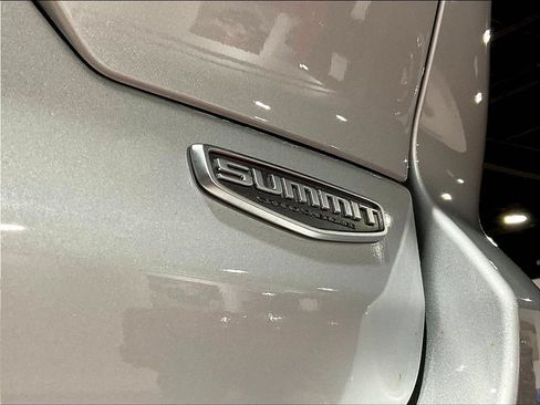 Used 2023 Jeep Grand Cherokee Summit AWD/4WD image 25
