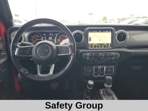 Used 2018 Jeep Wrangler Unlimited Sahara image 4