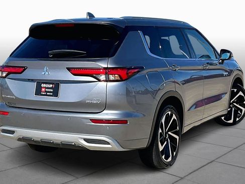 Used 2023 Mitsubishi Outlander SEL image 12