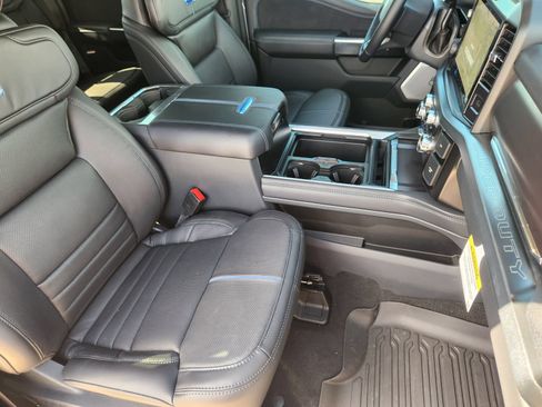 New 2026 Ford F250 Platinum AWD/4WD image 2
