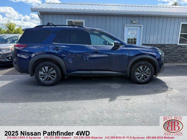 Used 2025 Nissan Pathfinder SV AWD/4WD image 8
