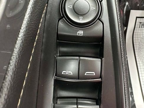 Used 2019 Chevrolet Traverse LT w/ LT Premium Package AWD/4WD image 33