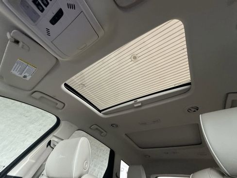 Certified 2024 Buick Enclave Avenir w/ Avenir Technology Package image 19