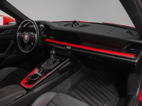 Used 2022 Porsche 911 GT3 image 29