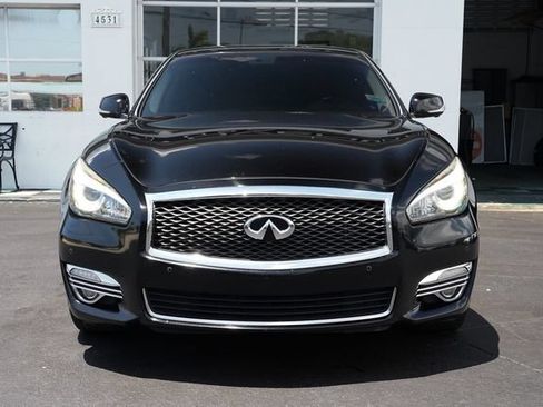 Used 2018 INFINITI Q70 L 3.7 AWD/4WD image 21