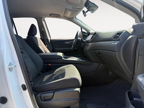Used 2024 Honda Ridgeline Sport image 14