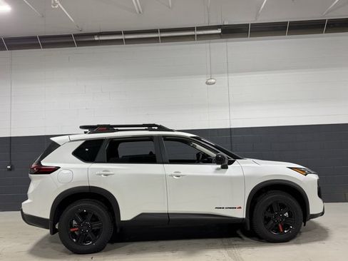 New 2026 Nissan Rogue SV AWD/4WD image 16