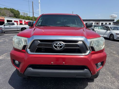 Used 2015 Toyota Tacoma PreRunner w/ SR5 Package RWD image 2