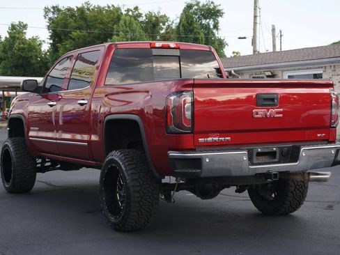 Used 2018 GMC Sierra 1500 SLT AWD/4WD image 9