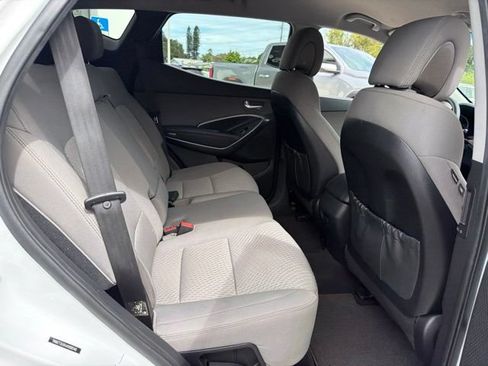 Used 2018 Hyundai Santa Fe Sport FWD image 20