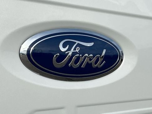 Used 2021 Ford F150 Lariat w/ Equipment Group 502A High image 12