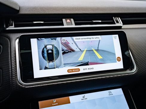 Used 2021 Land Rover Range Rover Velar R-Dynamic S image 35