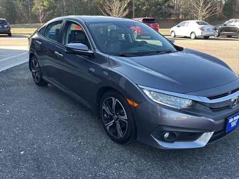 Used 2016 Honda Civic Touring image 6
