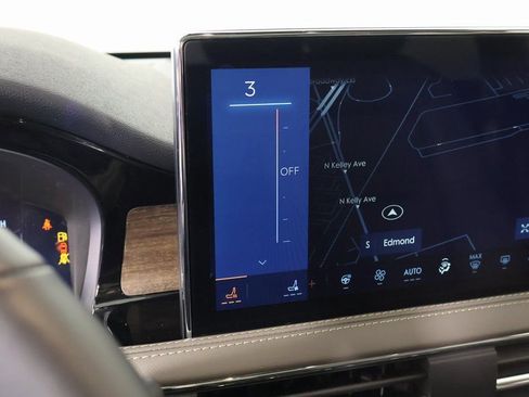 New 2026 Lincoln Corsair Reserve image 8