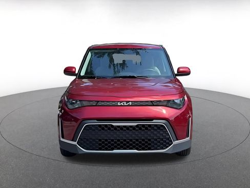 Used 2025 Kia Soul LX w/ LX Technology Package FWD image 3