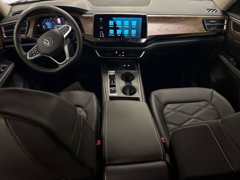 New 2026 Volkswagen Atlas SE image 17