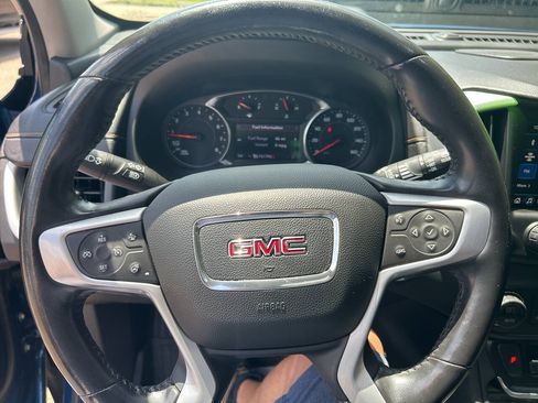 Used 2021 GMC Terrain SLT w/ Infotainment Package II AWD/4WD image 10