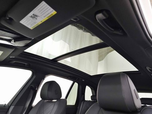Used 2026 BMW X5 xDrive40i w/ Premium Package image 14
