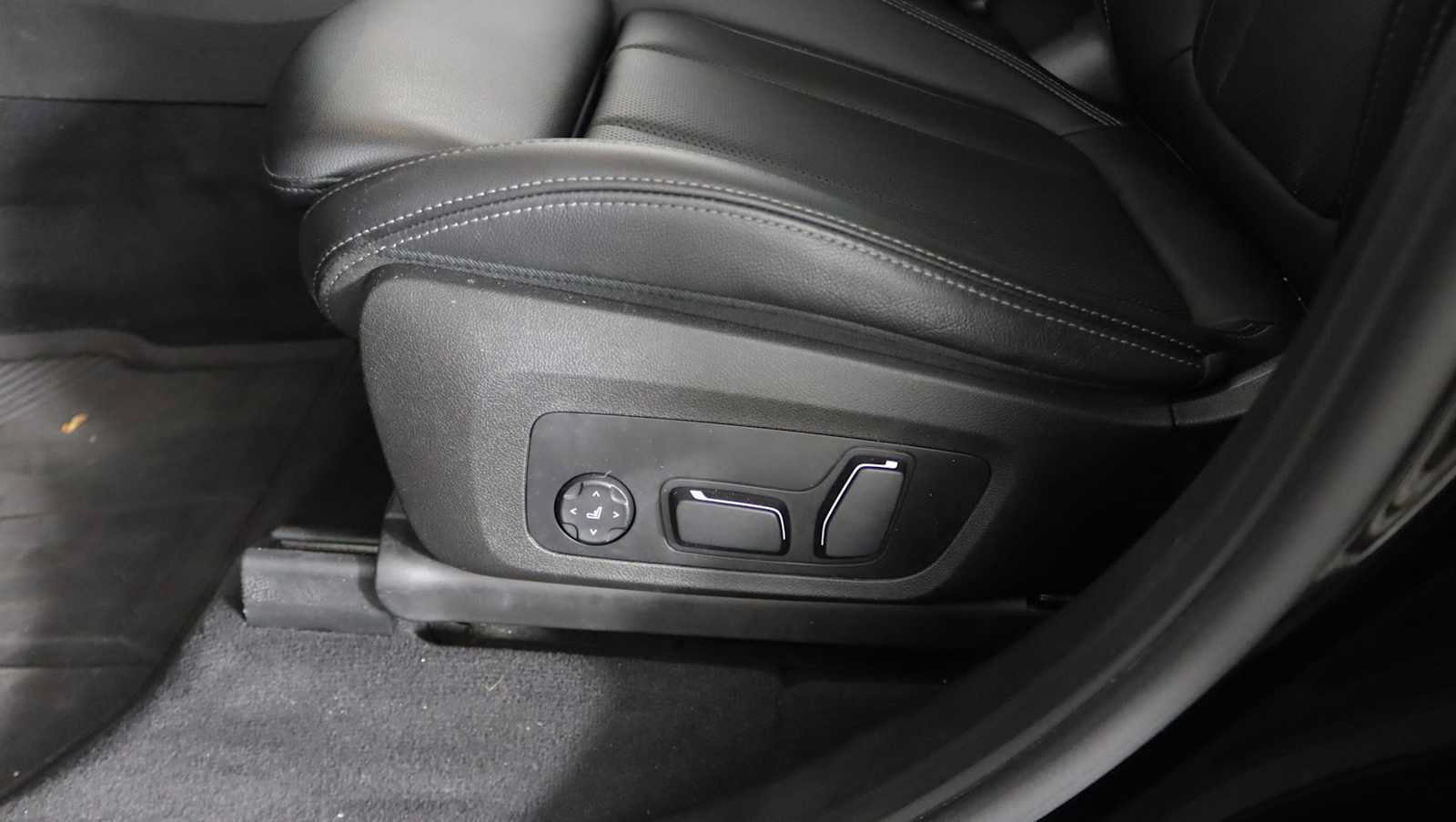 Used 2024 BMW X3 xDrive30i w/ Convenience Package AWD/4WD image 19