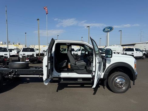 New 2026 Ford F550 4x4 Supercab Super Duty image 15