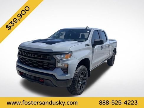 Used 2024 Chevrolet Silverado 1500 Custom Trail Boss AWD/4WD image 1