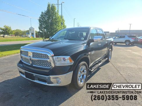 Used 2017 RAM 1500 Laramie w/ Convenience Group AWD/4WD image 1