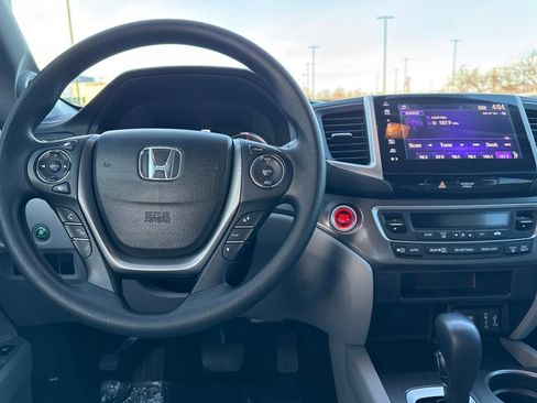 Used 2017 Honda Pilot EX image 14