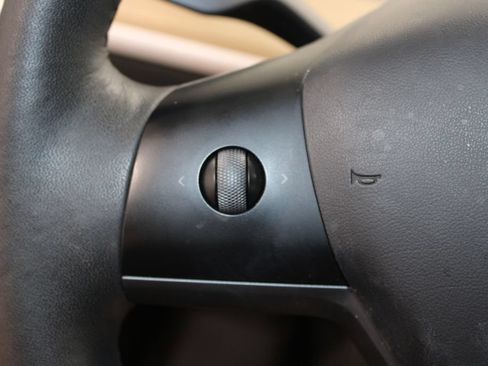 Used 2023 Tesla Model 3 Standard Range RWD image 21