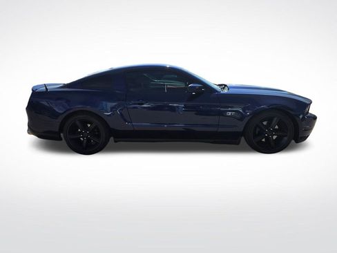 Used 2010 Ford Mustang GT image 4