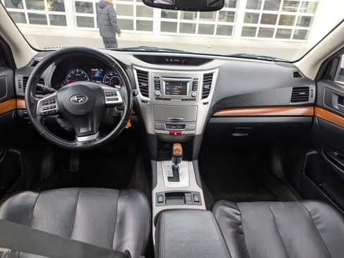 Used 2014 Subaru Outback 2.5i Limited w/ Moonroof Package image 27