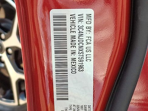 Used 2025 Jeep Compass Limited image 26