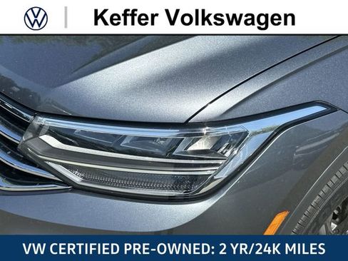 Certified 2023 Volkswagen Tiguan SE FWD image 11