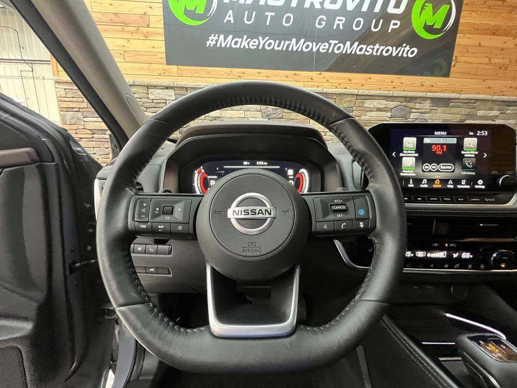 Used 2021 Nissan Rogue Platinum AWD/4WD image 33