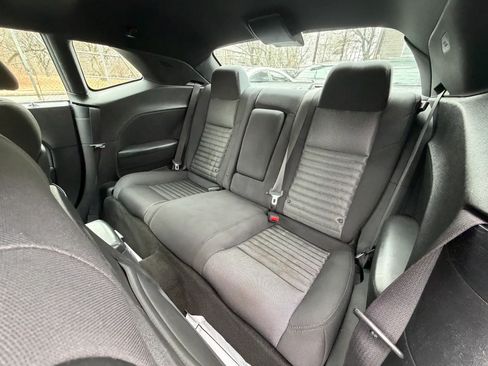 Used 2014 Dodge Challenger SXT RWD image 24
