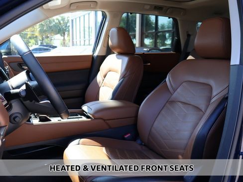 Used 2024 Nissan Pathfinder Platinum w/ Cargo Package image 8