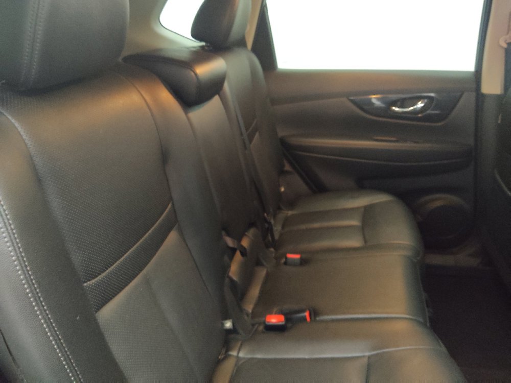 Used 2019 Nissan Rogue SL w/ Premium Package FWD image 19