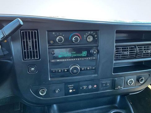 Used 2019 Chevrolet Express 3500 LT w/ LT Preferred Equipment Group image 31