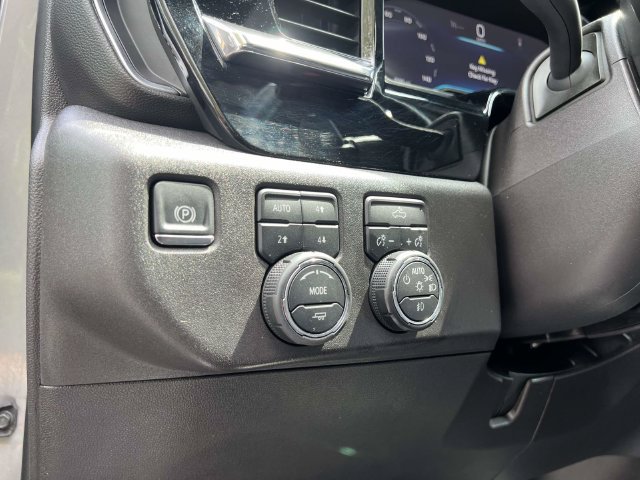 Used 2024 Chevrolet Silverado 1500 LT Trail Boss w/ Convenience Package II AWD/4WD image 23