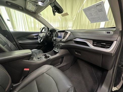 Used 2019 GMC Terrain SLT w/ GMC Pro Grade Package image 17