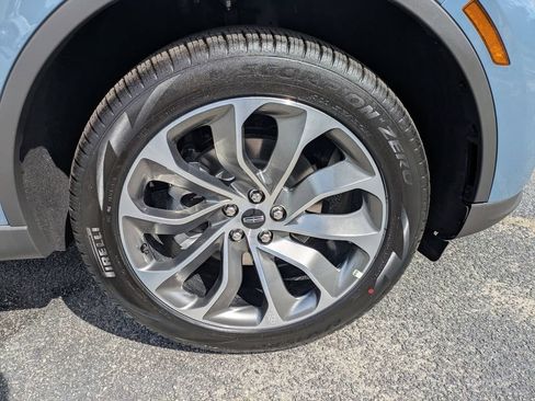 New 2026 Lincoln Aviator AWD image 11