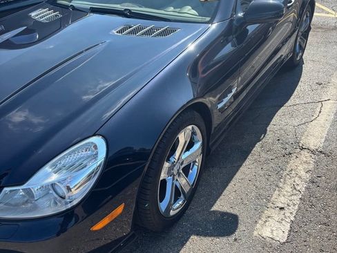 Used 2009 Mercedes-Benz SL 550 image 1