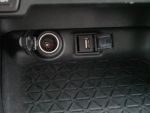Used 2020 Toyota RAV4 LE w/ All Weather Liner Package AWD/4WD image 29