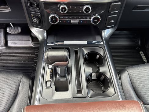 Used 2022 Ford F150 Lariat w/ Equipment Group 502A High image 24