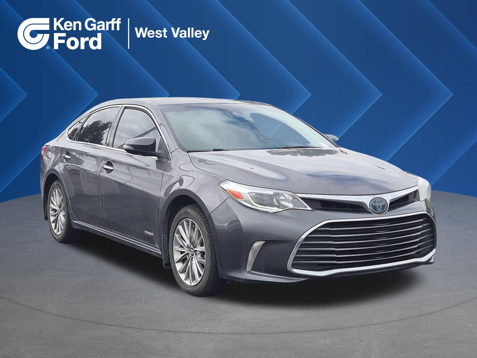 Used 2016 Toyota Avalon Limited w/ Toyota Safety Sense Package FWD image 1